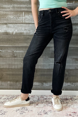 Risen Boyfriend Jeans with Distressing in Black