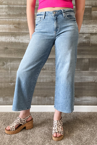 Just Black Denim Petite Slim Wide Leg Jeans in Light Wash BP500JP