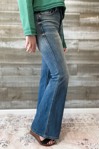 Judy Blue Mid Rise Tummy Control Top Flare Jeans Vintage Wash with back shield pockets with booty lifting JB88934REG MD