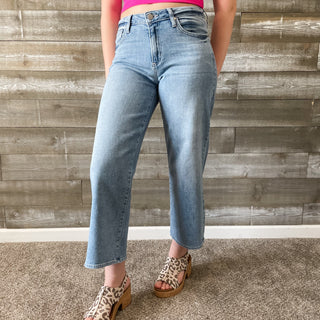 Petite jeans at Rivers + Roads Boutique featuring brands like Just Black Denim, 1822 Denim, Judy Blue & Cello Jeans