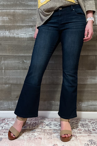 1822 Denim Petite Mid Rise Slim Bootcut Jeans in Sade Dark Wash Denim C95CP2184A3-26F