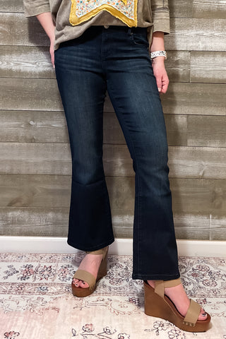 1822 Denim Petite Mid Rise Slim Bootcut Jeans in Sade Dark Wash Denim C95CP2184A3-26F