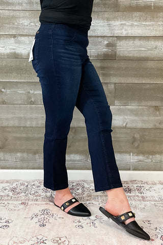 1822 Denim Petite Pull On Straight Leg Jeans Dark Indigo Wash Giovanna C80CP2471A3-GIO