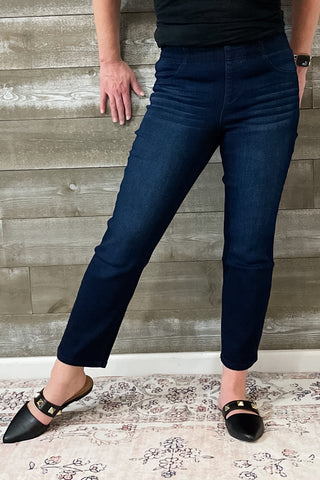 1822 Denim Petite Pull On Straight Leg Jeans Dark Indigo Wash Giovanna C80CP2471A3-GIO