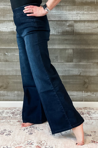 1822 Denim Petite High Rise Pull On Elastic Waist Wide Leg Jeans with Ab-solve Tummy Control Top in Naila Silk Denim C95CP2474A3-45N