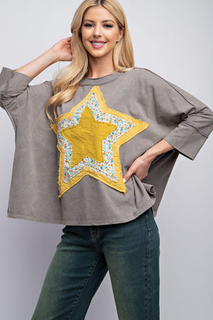 easel half sleeve cotton slub top with patchwork star in ash ET21930