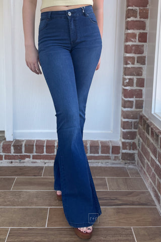 1822 Denim 34" Tall Mid-Rise Flare Jean in Queens Wash