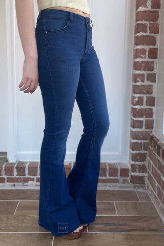 1822 Denim 34" Tall Mid-Rise Flare Jean in Queens Wash