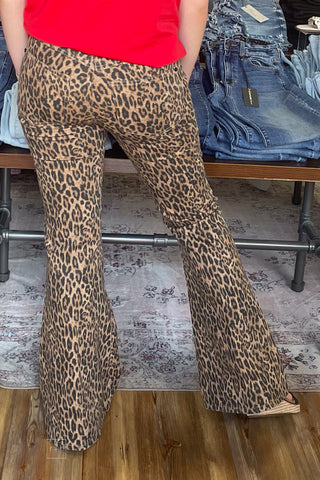 Judy Blue Mid Rise Jaqueline Leopard Print Luxe Flare Jeans back view JB881180