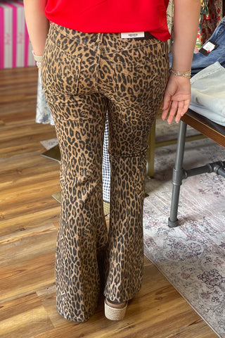 Judy Blue Mid Rise Jaqueline Leopard Print Luxe Flare Jeans back view JB881180