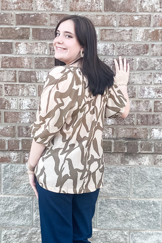 Umgee Taupe Mix Two Tone Abstract Print Top Split Neck Woven K9214