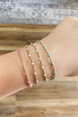 Beaded Blondes Dainty Poppi Bracelet Standard Size cover shot