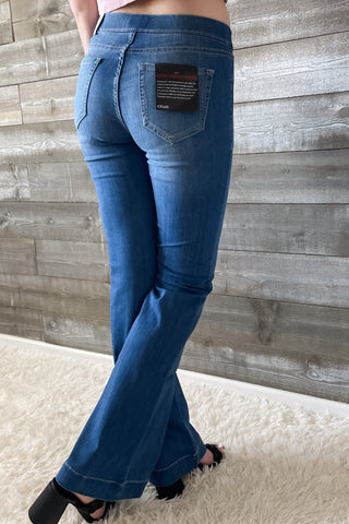 cello mid rise pull on elastic waist flare jeans surplus pockets medium wash denim AB36651M