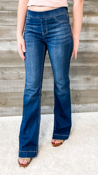 cello jeans mid rise pull on flare jegging in dark wash AB35324DK