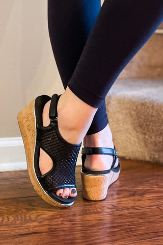 Corkys Carley in Black Mesh