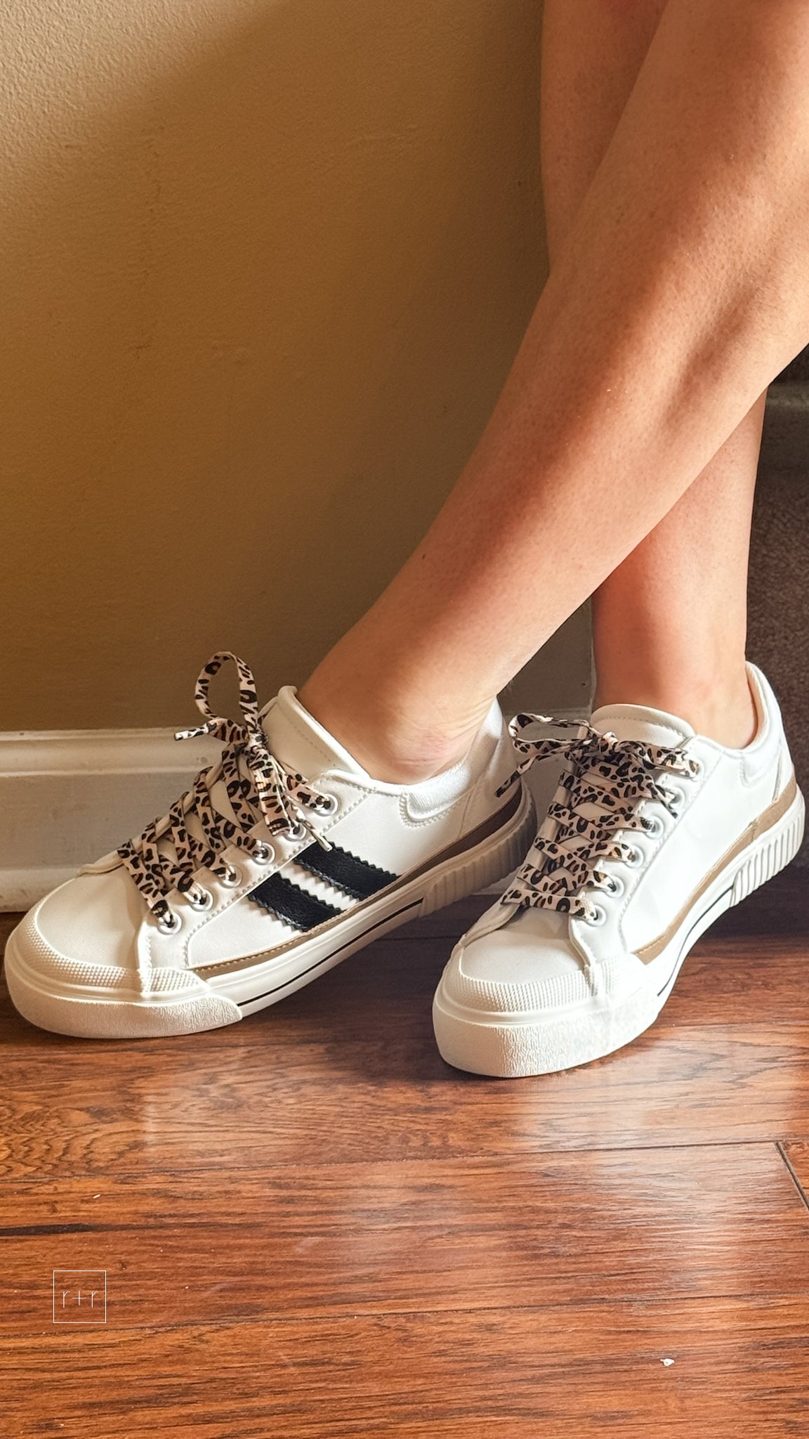 corkys footwear thats her casual sneaker white with black stripes and leopard laces