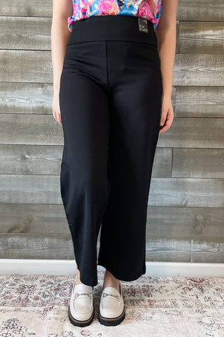 Dear Scarlett Magic Cropped Wide Leg Black Slacks Suit Separates Dress Pants Pull On Elastic Waist with Tummy Control