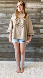 easel peace patch pullover top in mushroom ET18758