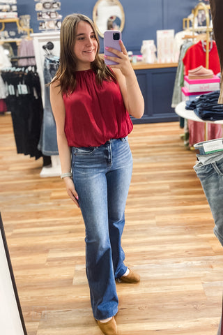 ee:some sleeveless softly gathered bubble hem blouse TK14640 currant mirror selfie