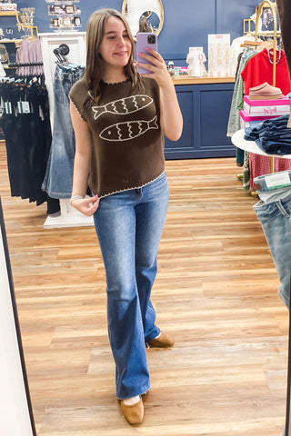 ee:some chocolate brown cap sleeve sweater two fishes stitched motif mirror selfie