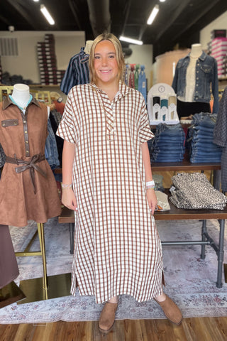 Entro Brown Gingham Fall Midi Dress Short Sleeve Shirt Collar D31501 front view