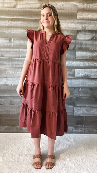 entro tiered midi dress with wide ruffle sleeves and v-neckline D18817 cinnamon