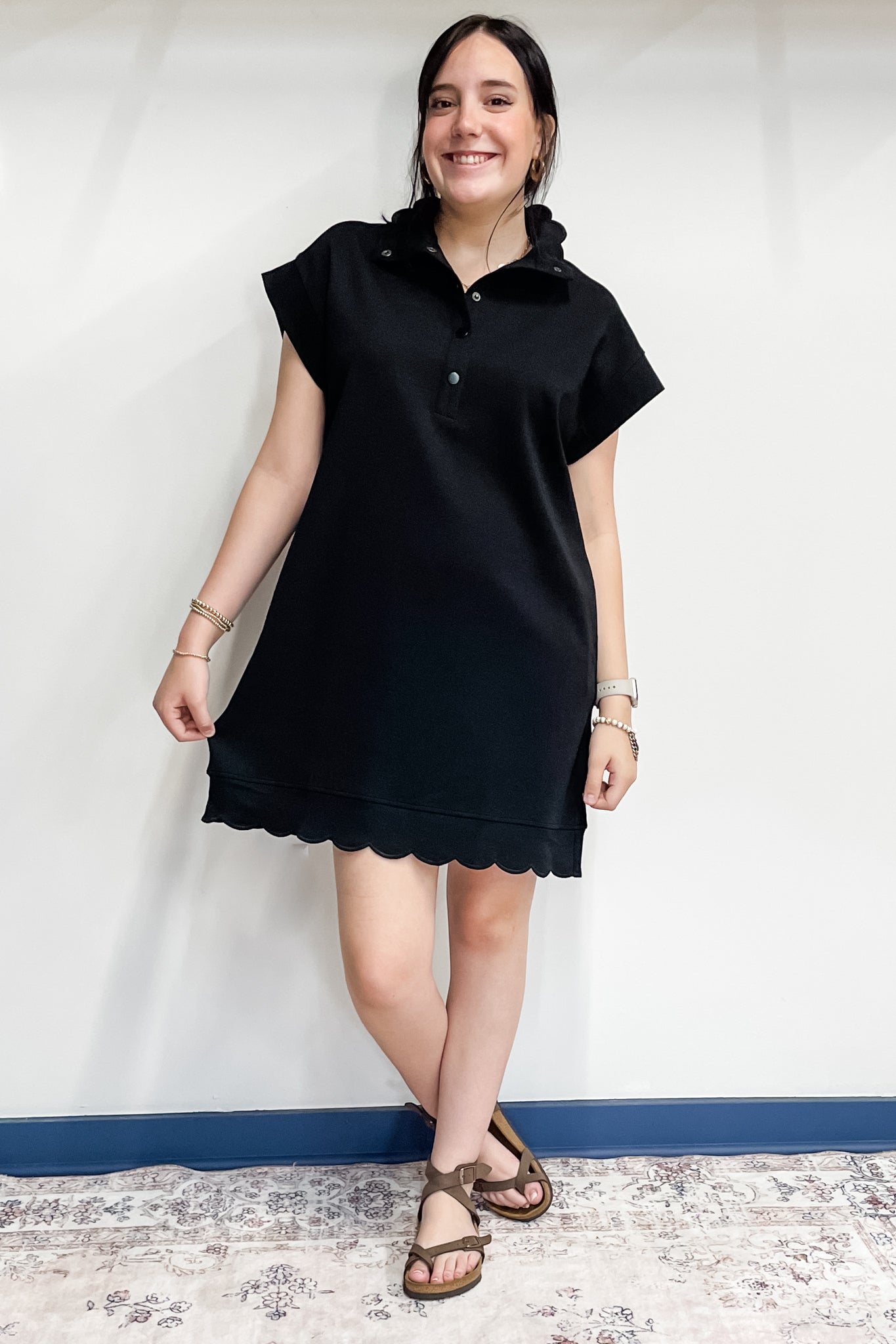 Entro Jersey Knit Sporty Mini Dress Scalloped Hem Green Black D26339 rivers + roads boutique Entro Jersey Knit Sporty Mini Dress Scalloped Hem Green Black D26339 rivers + roads boutique