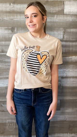 hello fall pumpkin graphic tee in sand