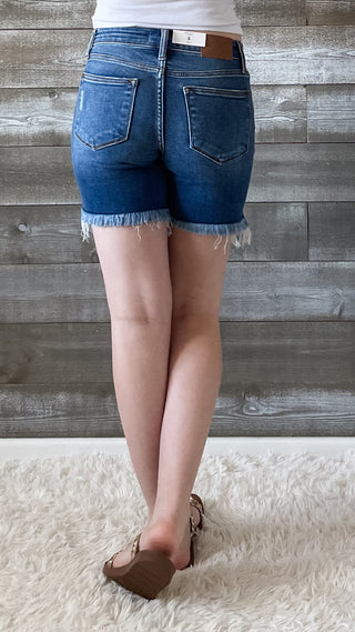 judy blue mid rise destroyed fray hem shorts in medium wash JB15280 MD