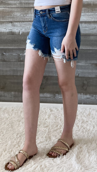 judy blue mid rise destroyed fray hem shorts in medium wash JB15280 MD