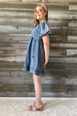 jodifl washed denim chambray babydoll dress vneck and puffed sleeves G11208