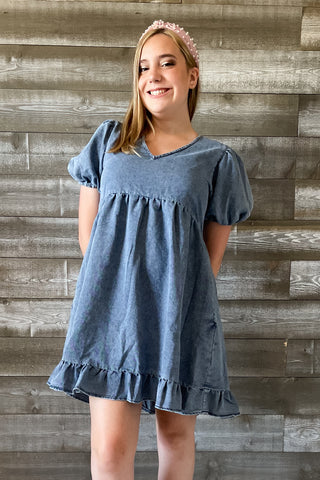 jodifl washed denim chambray babydoll dress vneck and puffed sleeves G11208