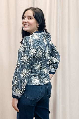jodifl_long-sleeve_button-down_blouse_denim-color_floral-embroidered_ r7018