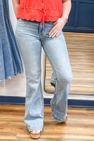 Judy Blue Mid Rise Flare Jeans in Long tall Length Inseam JB82718