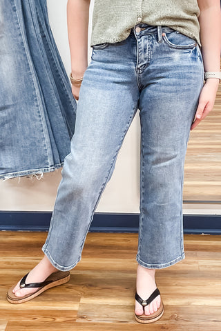 Judy Blue Mid Rise Petite Vintage Wash Straight Leg Tummy Control Top Jeans JB88943 PT