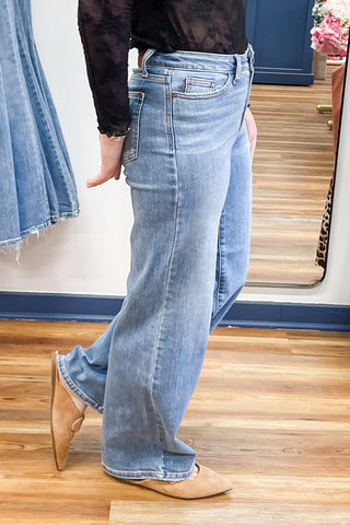 Judy Blue Mid Rise Retro Wide Leg Jeans Medium Wash JB82702REG MD