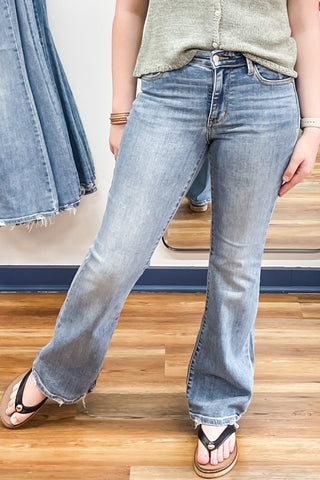 Judy Blue Mid Rise Vintage Wash Bootcut Jeans Destroyed Hem 82667 MD