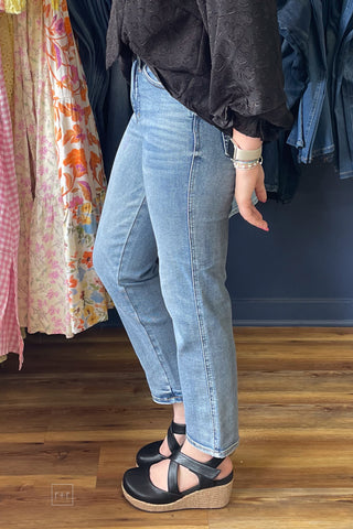 Judy Blue Jeans High Waist Tummy Control Peggy Ankle Straight Denim in Break Through Blue medium wash 881166REG regular length side view