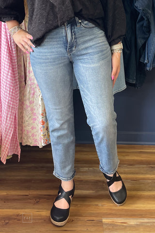 Judy Blue Jeans High Waist Tummy Control Peggy Ankle Straight Denim in Break Through Blue medium wash 881166REG regular length front view