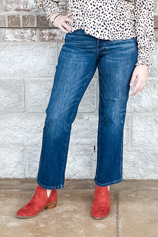 Judy Blue Tummy Control Petite Mid Rise Straight Leg Jeans 88861-PT-DK