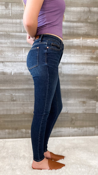 judy blue high-waist skinny jeans with handsanding JB82253REG DK