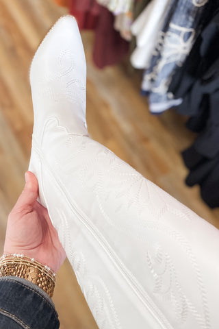 Corkys Footwear White Just In Case Tall Stitched Cowboy Boots with western style perfect for concerts, festivals, girls trips, bachelorette trips to nashville and vegas and more!