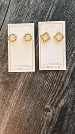 linny co wyatt large circle and large square stud earrings in gold