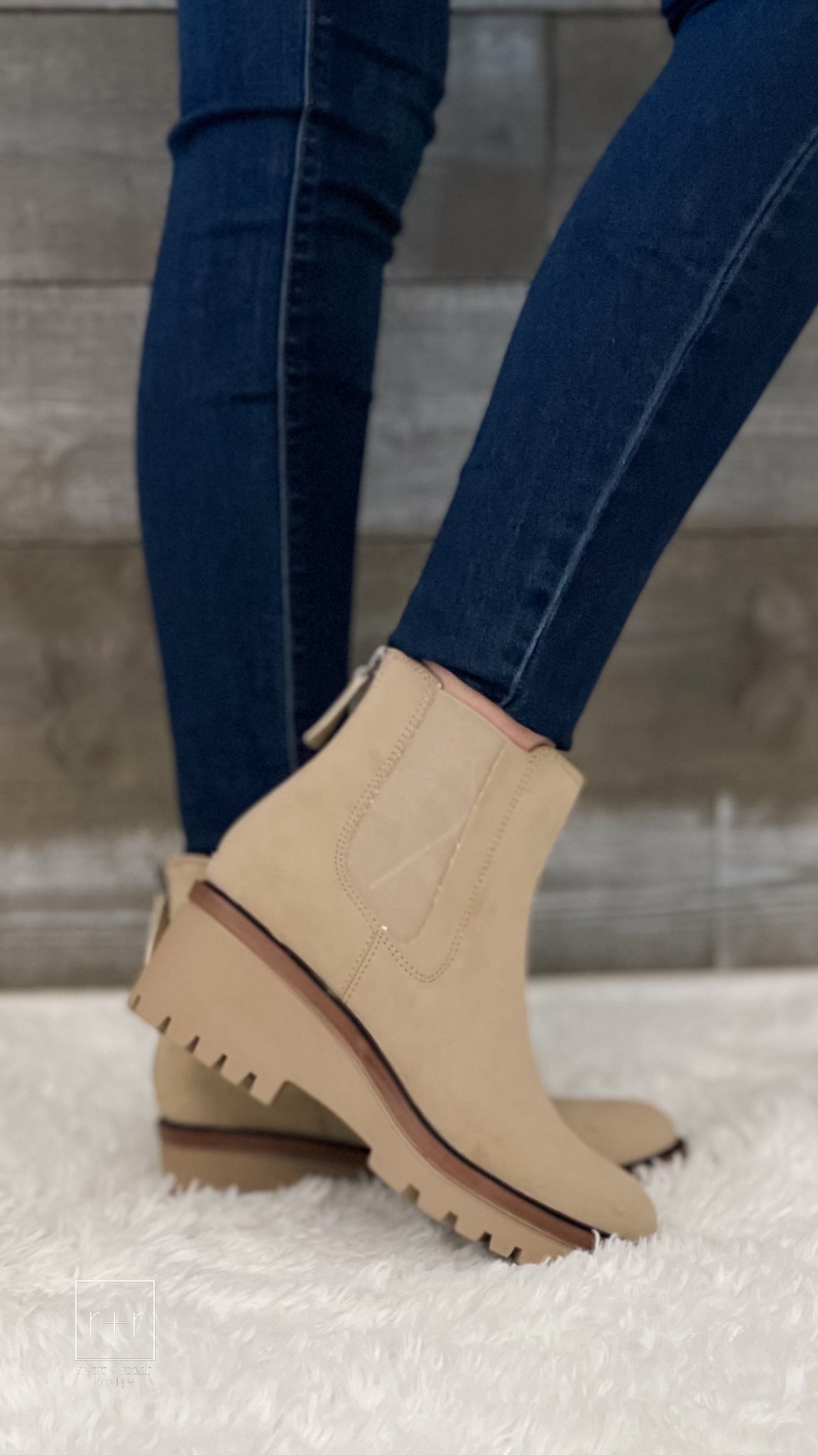 mia shoes sefi chelsea boot in sand MH2527