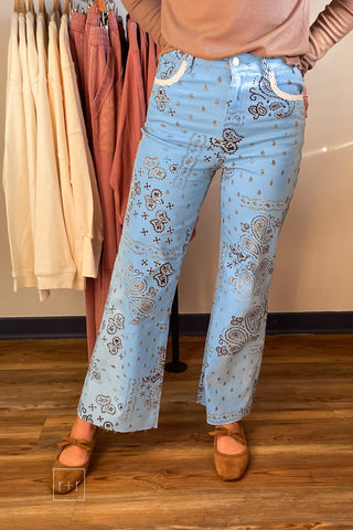 Poppy & Pine light blue paisley bandana jeans styled with a mauve waffle knit top and tan suede ballet flats