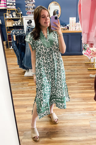 Umgee green abatract botanical print relaxed kaftan midi dress K1595