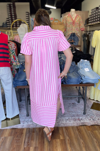 Umgee peony pink striped midi dress puff short sleeves caftan style C5868 back view