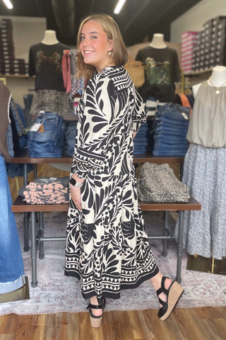 Umgee Black Botanical Print Tiered Midi Dress Long Balloon Sleeves D1177 side view