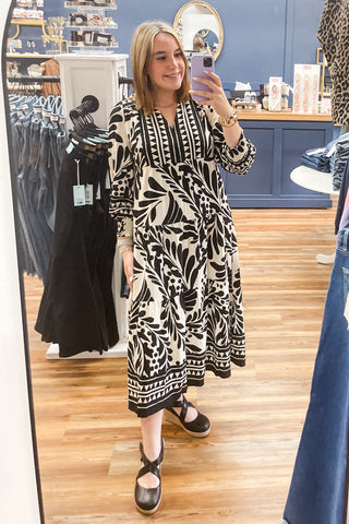 Umgee Black Botanical Print Tiered Midi Dress Long Balloon Sleeves D1177 mirror selfie
