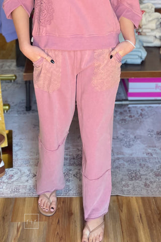 Umgee Red Bean Mineral Washed Sweatpants Wide Leg Elastic Waist N7121 front view hands in pockets